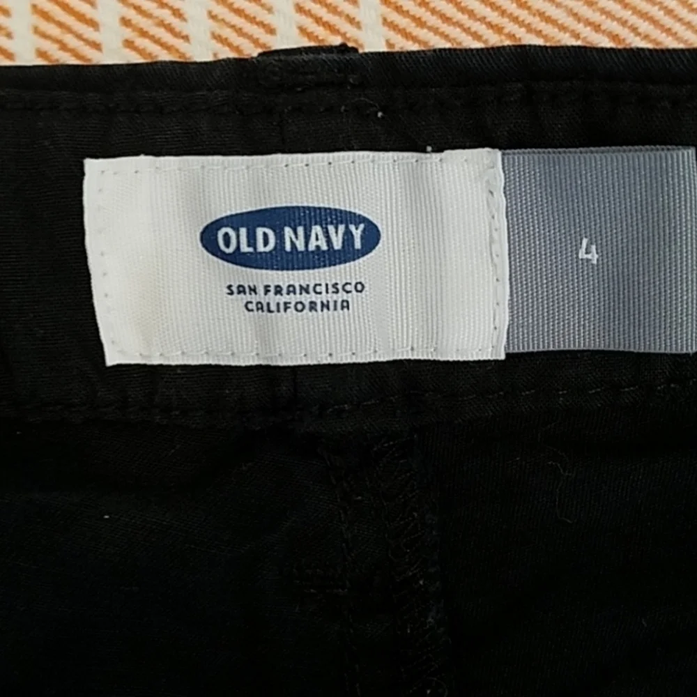 Old Navy | Chino Shorts | 3